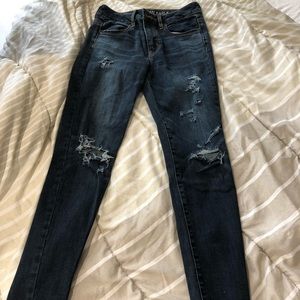 American eagle ripped skinny jeans